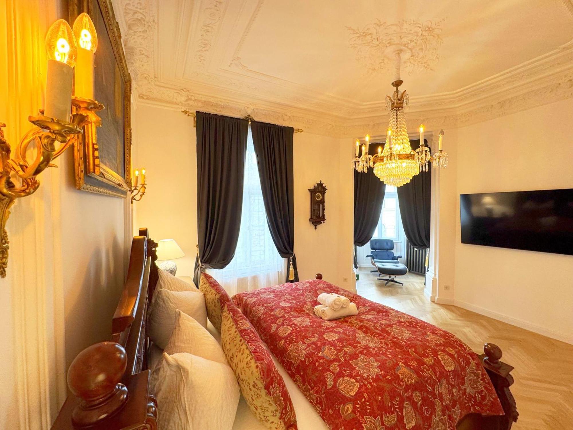 7Th Heaven Vienna Center Apartments Esterno foto